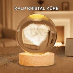 Ahşap Standlı Kalp Motifli Işıklı Cam Küre Hediye Seçeneği
