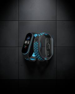 Xiaomi Mi Band 4 Spor Delikli Kordon - Siyah-mavi